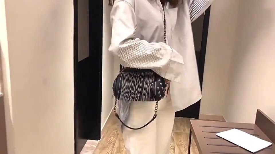 Casual Women Bags Designer Punk Style Chains Shoulder Bag Ladies Small Rivet Tassel Cross Body Bag Sac A Main
