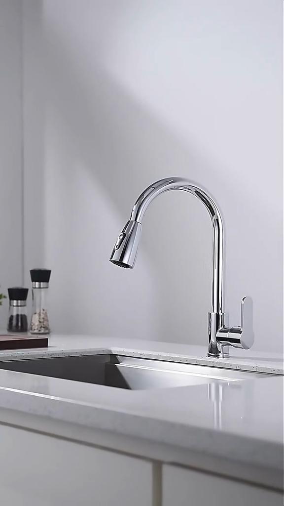 Stainless Steel Kitchen Faucet Single Hole Pull Out Spout Kitchen Sink Mixer Faucet Flow Spray Head 360° Swivel Cleaning Faucet