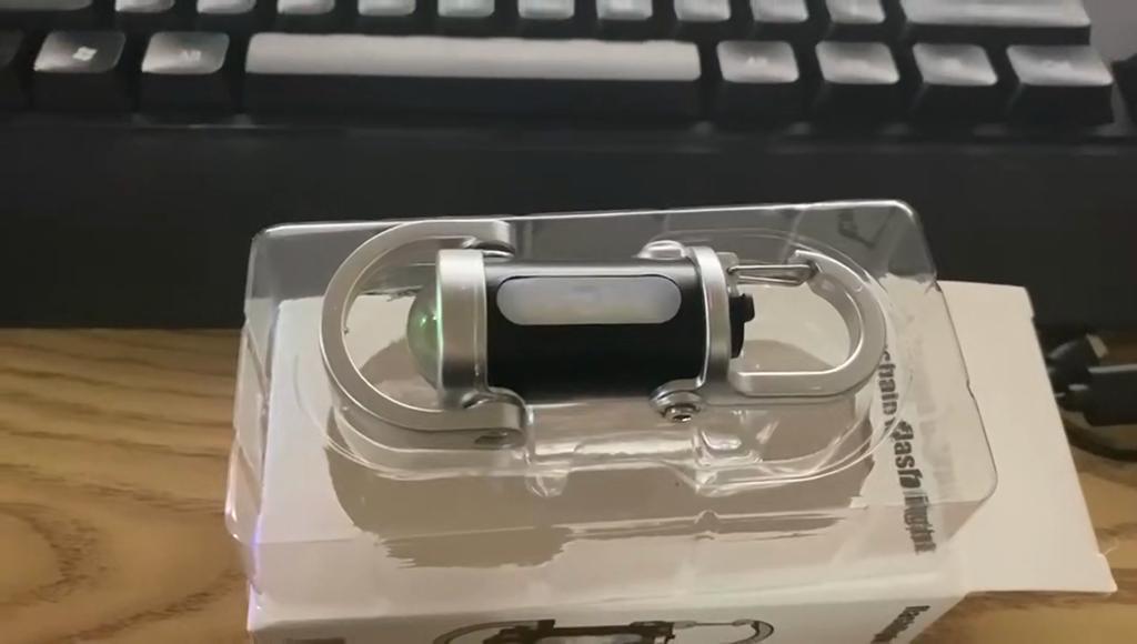 Flashlight Keychain USB Charging Hook 200 Lumen Ultra Bright Portable Emergency Flashlight Suitable for Camping, Hiking, Home,  Essential for Hiking