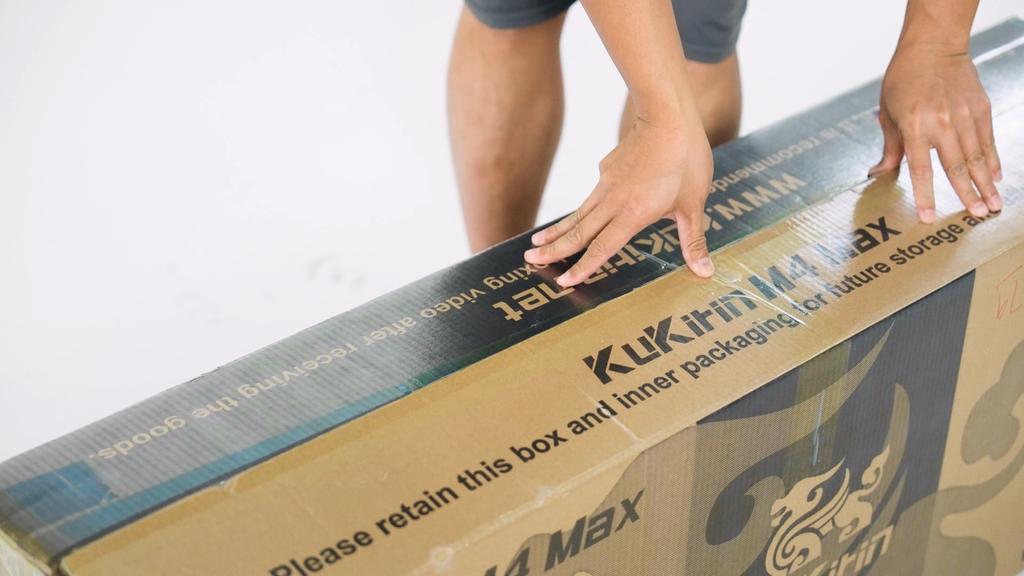 KuKirin Электросамокат M4 Max: Мотор 800 Вт, аккумулятор 48 В 18,2 Ач, максимальная скорость 45 км/ч, запас хода 64 км, водонепроницаемость IP54 - Складной, двойная подвеска