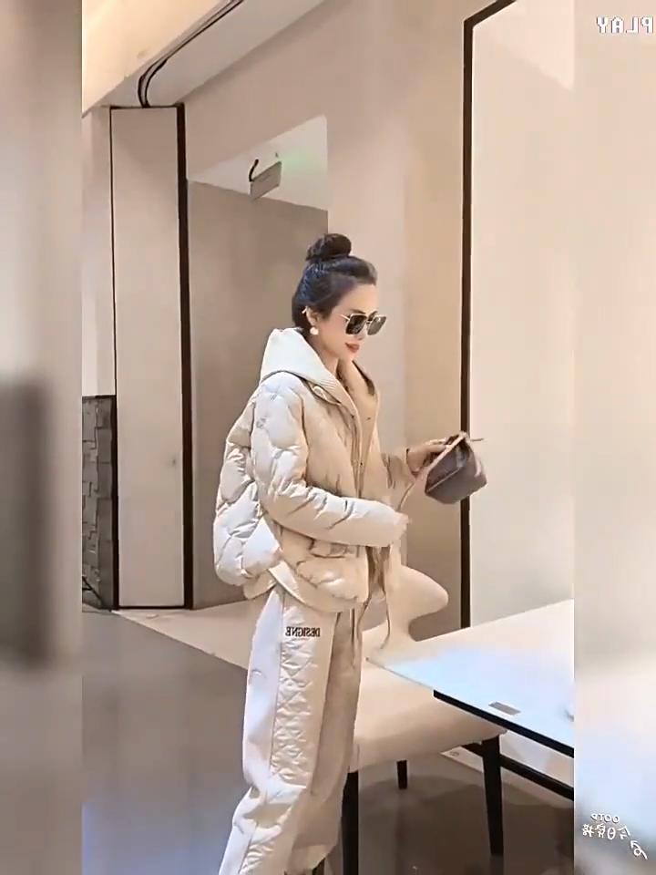 Fashionable Winter Coat for Women, Short Style Two-Piece Hoodie with Solid Color, Thickened Cotton Padded Jacket