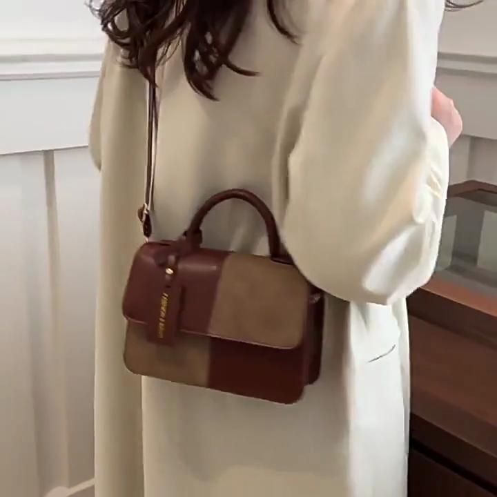Small Handbag with Niche Design for Women, Winter New Fashionable Commuting Small Square Bag with High Aesthetic Sense, Shoulder Bag
