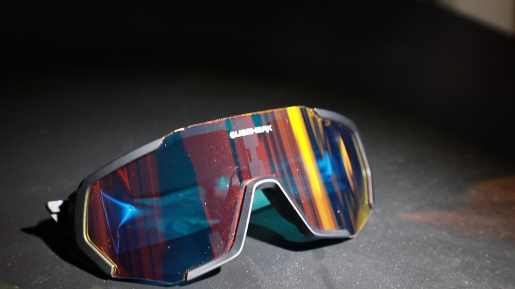 Queshark Photochromic Cycling Sunglasses MTB Sports Glasses Bicycle Goggles Mountain Bike Glasses Men's Women Cycling Eyewear