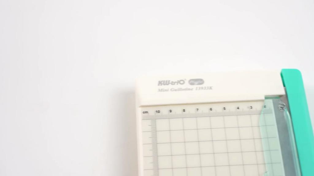 15.5cm Portable Paper Trimmer,Paper Cutter for Craft Card Photo Scrapbooking,Office & School DIY Tool