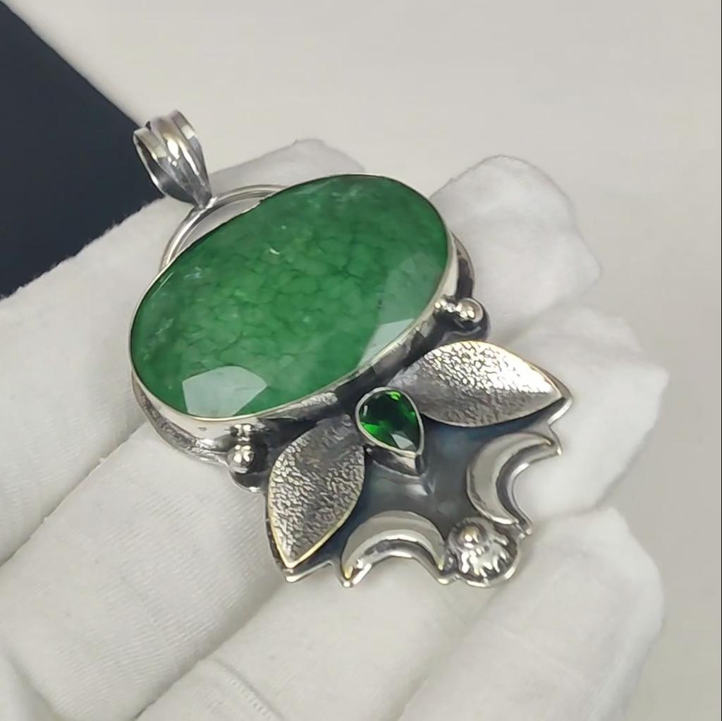 Серебряный кулон с изумрудом, зеленым турмалином и драгоценными камнями из стерлингового серебра 925 пробы — дизайн ручной работы, повседневные украшения, уникальный кулон в подарок на день рождения