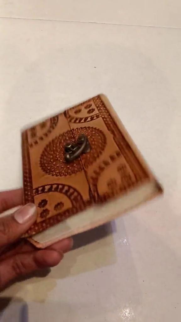 Бумажные журналы ручной работы без подкладки. Бумажный дневник 7x5 дюймов для мужчин и женщин, а также подарки и путешествия коричневого цвета.