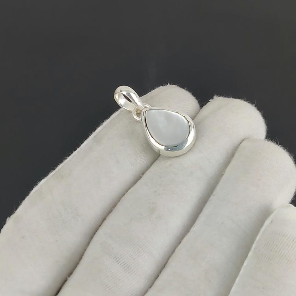 Серебряный кулон с натуральным перламутром и драгоценными камнями из стерлингового серебра 925 пробы — дизайн груши ручной работы, повседневная одежда, минималистичный подарок для жены