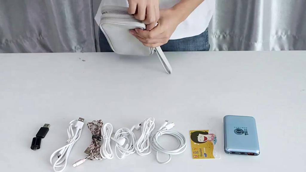 Travel Gadget Portable Backup Charger Power Bank Storage Bag Cable Electronic Organizer External Battery SD Cards Hard Drives USB Wires Case Kit Pouch