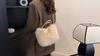 Сумка из искусственной лисьей шерсти, новая, симпатичная сумка-мессенджер, переносная, через плечо, универсальная, вместительная, осенне-зимняя сумка
