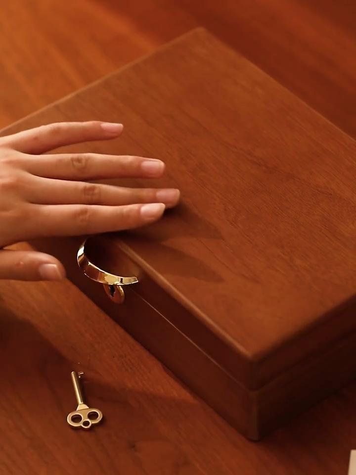 High-end exquisite solid wood jewelry box earrings necklace earrings jewelry storage box bracelet small large capacity storage box