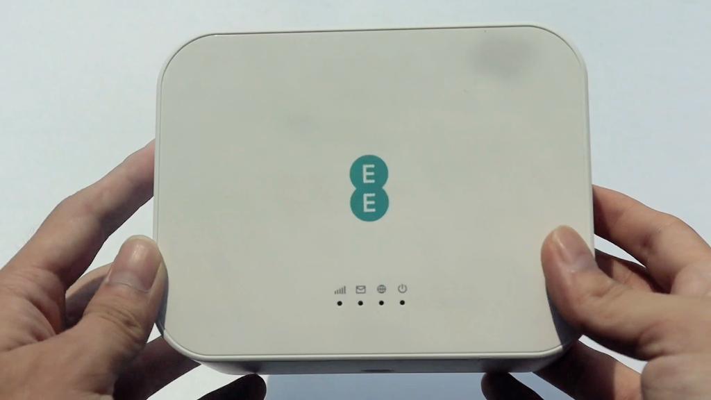 NDUP 4GEE-D412C57 4G Router 300Mbps High-Speed Network Supports 64 Devices