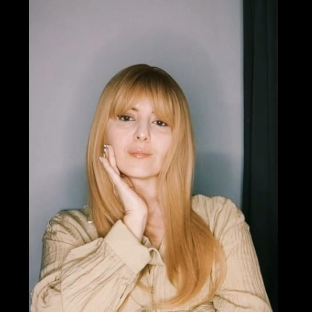 LISI HAIR Женский натуральный прямой коричневый парик с челкой из синтетического волокна, натуральный волнистый многослойный парик, повседневная одежда для косплея