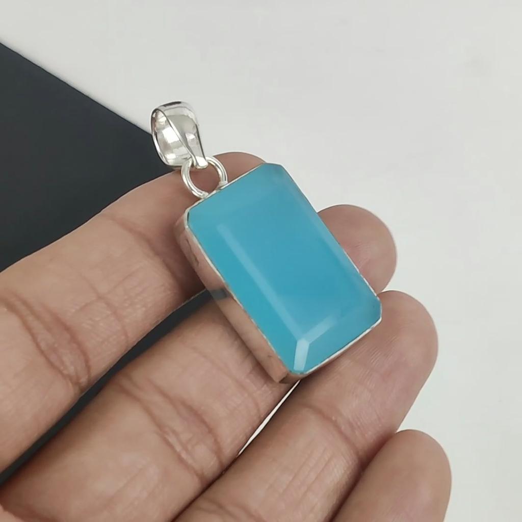 Подвеска с синим халцедоном, серебро 925 пробы — дизайн ручной работы, повседневные украшения, уникальные подарки на вату с синим халцедоном