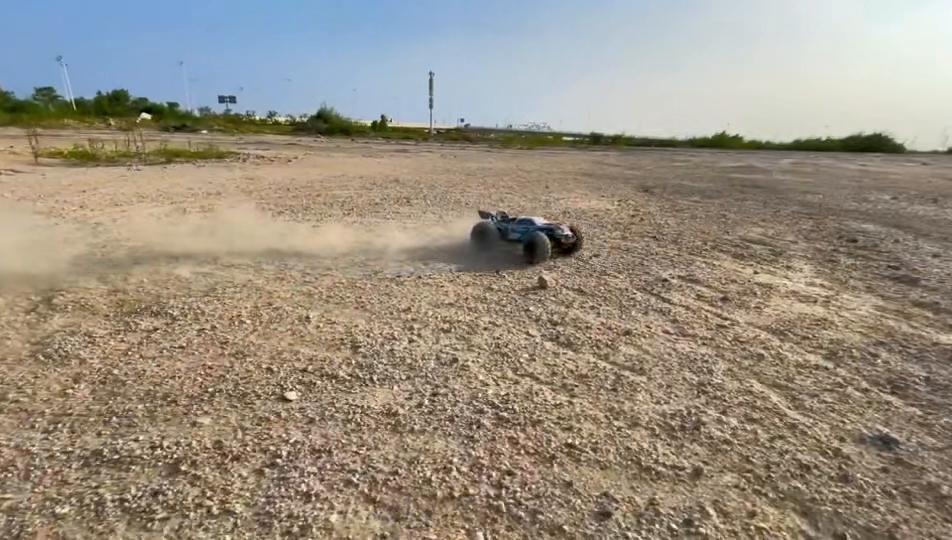 4x4 Remote Control Car 16101PRO/16102PRO Brushless 4WD 70KM/H 2.4G RC Car Electric High Speed Off-Road Drift Toys for Children