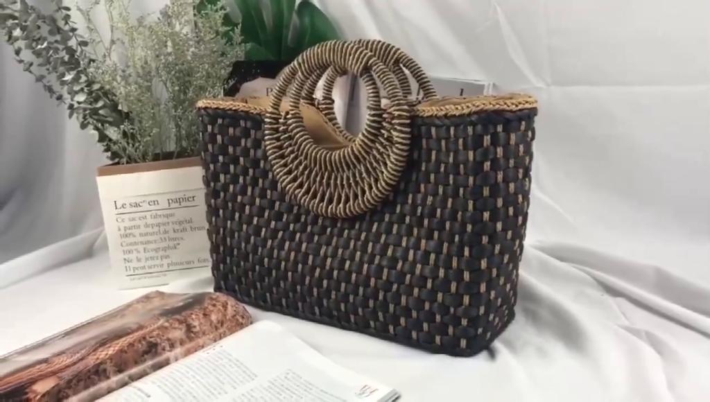 Yogodlns Straw Handbag Women New Straw Beach Bag Hand-Woven Simple Wild Summer Vacation Travel Trend Retro Casual Rattan Bag