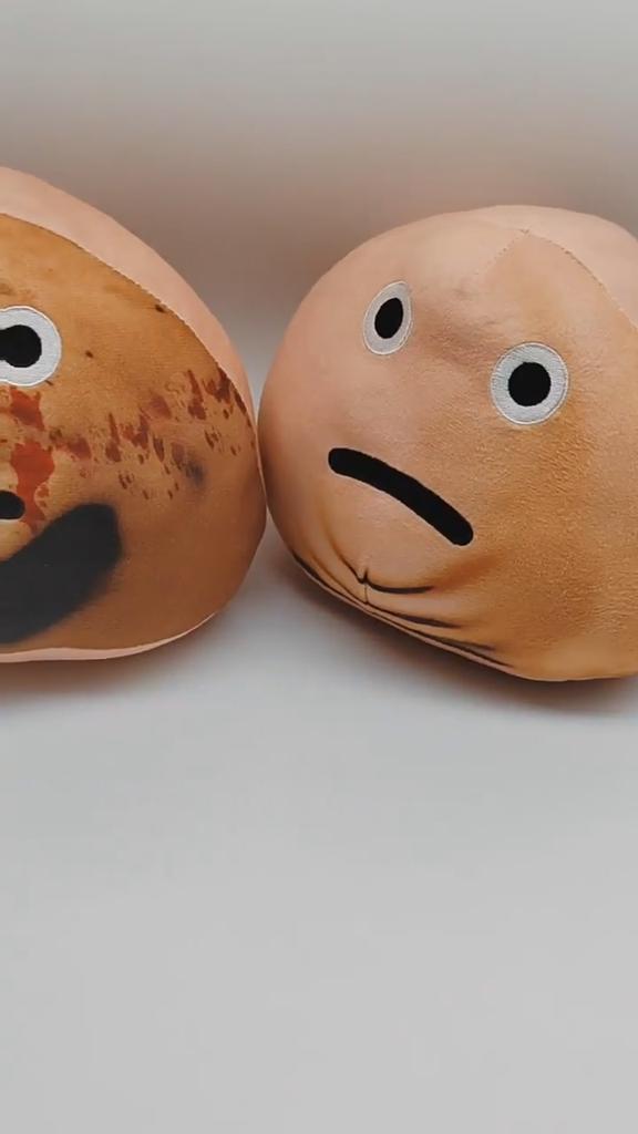 20cm Evil Pou Revenge Plushie Doll, Terrifying Flesh Colored Triangular Doll,Pou's Revenge Plush Doll Pillow for Fans