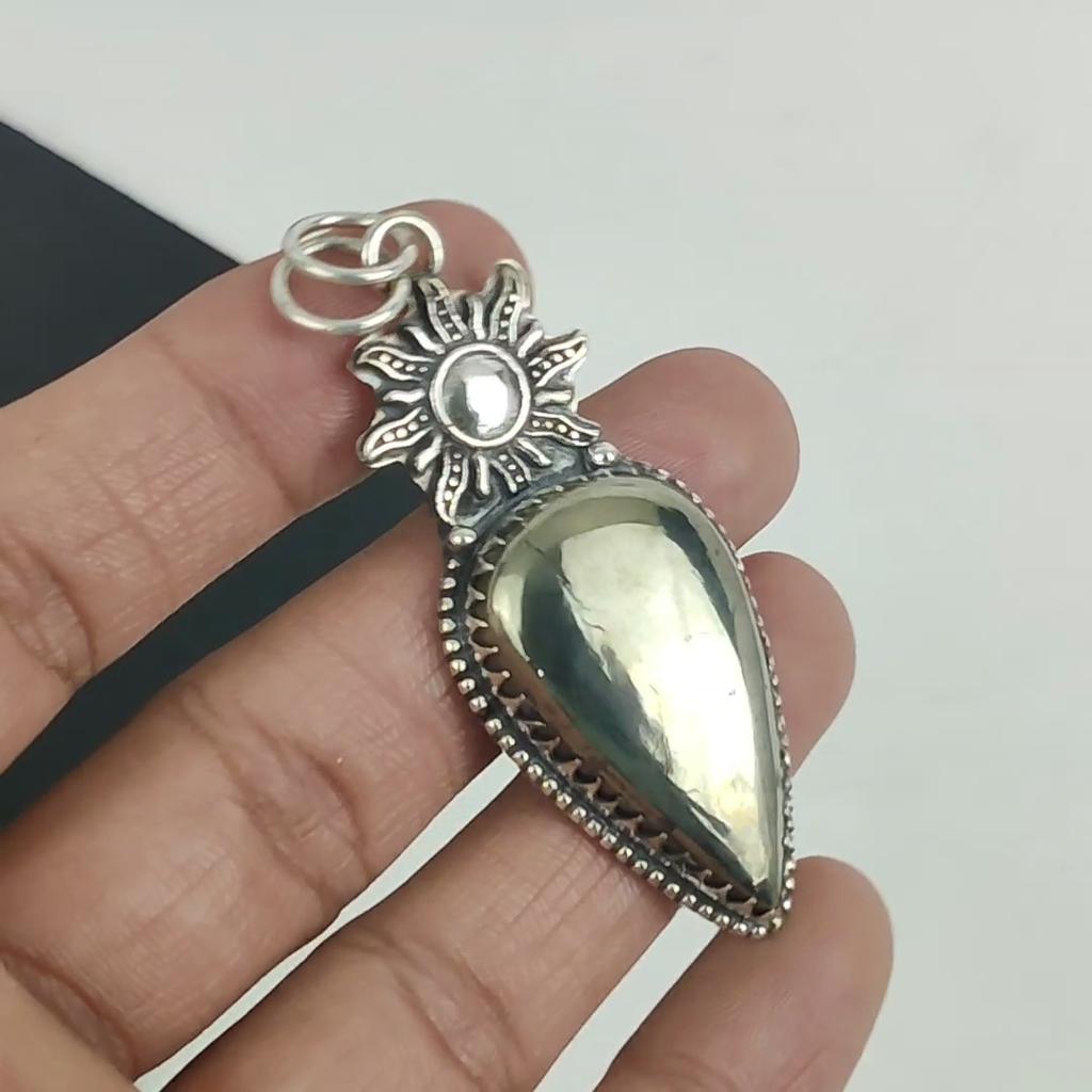 Натуральный кулон с золотым пиритом апачей из драгоценного камня, серебро 925 пробы - Дизайн ручной работы, Ювелирное украшение для повседневной носки, Уникальный кулон с золотым пиритом апачей в подарок