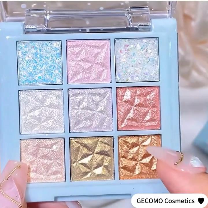 Snowflake 9-Color Eyeshadow Palette Shimmer Matte Eyeshadow