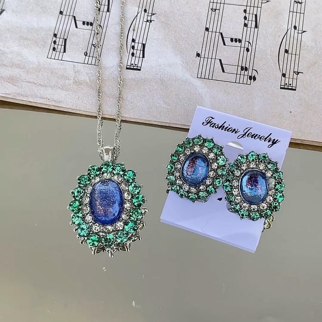 Luxury Diamond Inlaid Sea Blue Opal Earrings Female Ins Oval Elliptic Earrings French Premium
