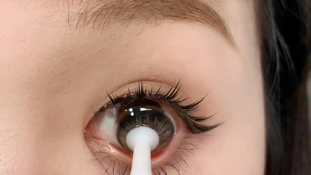 Контактные линзы MillCreek, 1 пара цветных контактных линз, диаметр 14,5 мм, содержание воды 40%, большой глаз с золотым порошком, мелкий блеск