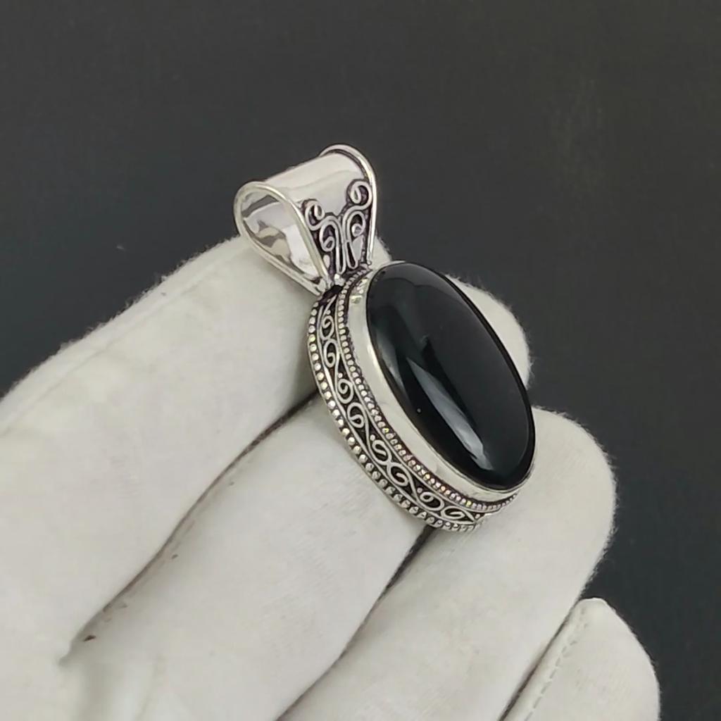 Серебряный кулон с натуральным черным ониксом из стерлингового серебра 925 пробы — овальный дизайн ручной работы, повседневное украшение в подарок любимому человеку