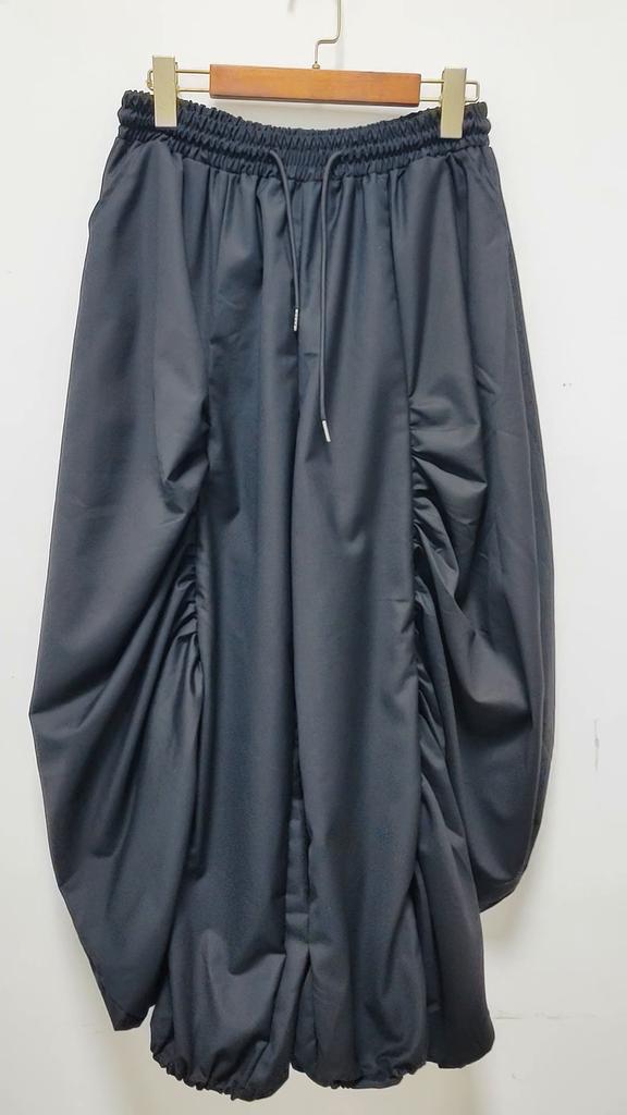 Xitao Широкие брюки со складками, черные индивидуальные нерегулярные женские брюки DMJ3090