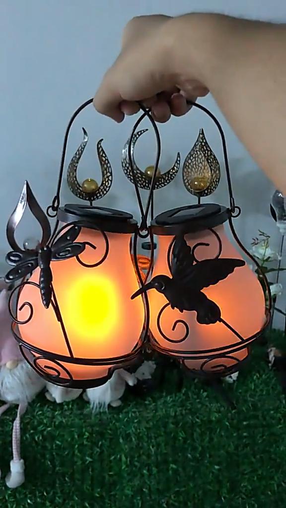 Outdoor Solar Retro Flame Lamp Garden Simulation Outdoor Garden Landscape Villa Waterproof Decorative Hanging Lantern