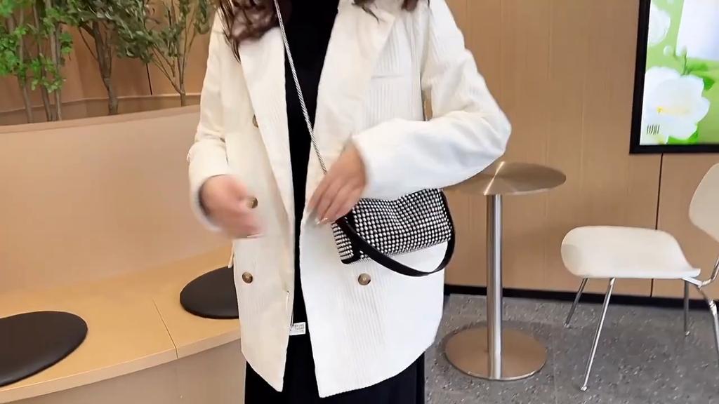 Rhinestone Luxury Evening Bag Ladies Cylinder Diamond Crossbody Bag Party Fashion Handbag Designer Shoulder Bag For Women