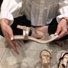 Летние женские сандалии из ПВХ с кристаллами и цветочным декором, элегантная модная женская обувь на массивном каблуке с открытым носком и эластичной лентой сзади