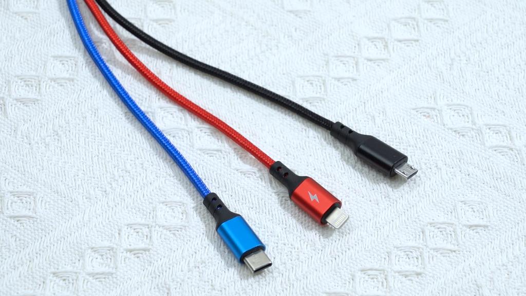 QOOVI Кабель для быстрой зарядки 3 в 1, Micro USB/Type-C/Lightning