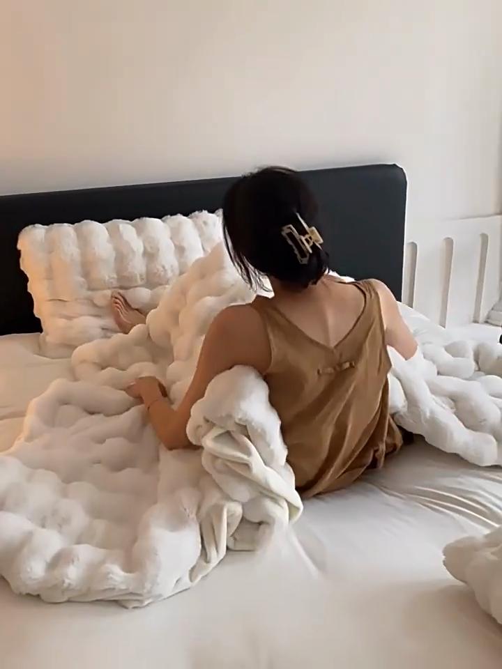 Blanket Imitation Rabbit Blanket, Bubble Velvet Blanket, Double-sided Thick Office Nap Blanket, Sofa Cover Blanket