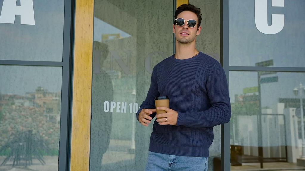 2023 New Warm Men's Pullovers Sweater for Fall and Winter with Solid Color and Soft Material Casual Classic Sweater Men