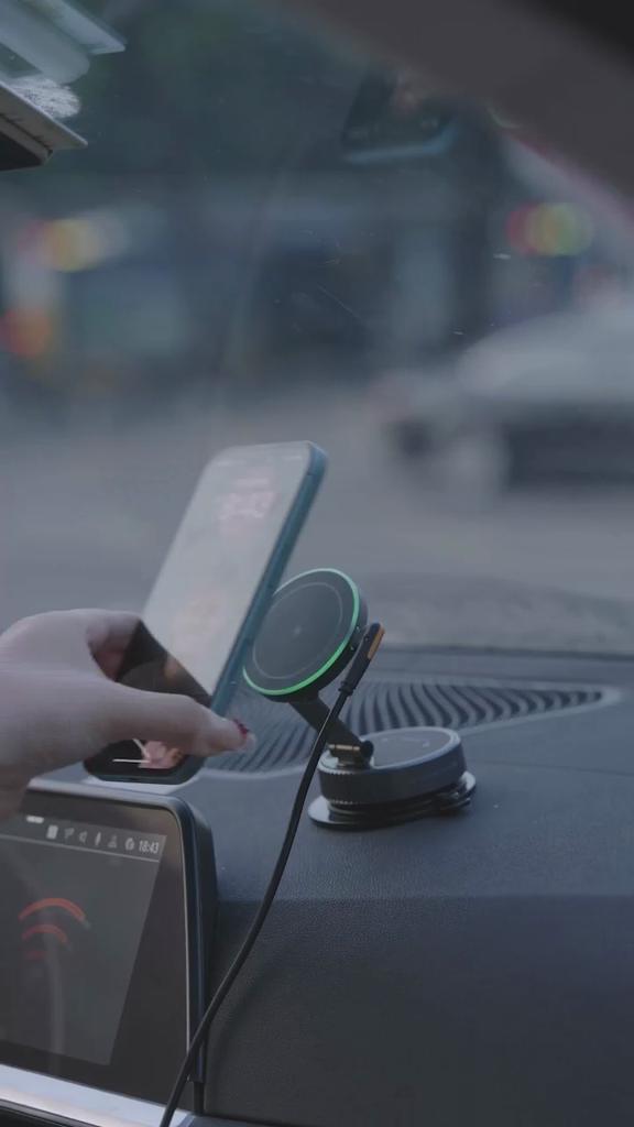 15 Вт Автомобильное беспроводное зарядное устройство Охлаждающий магнитный автомобильный держатель для телефона Крепление Быстрая зарядка Вращающийся на 360 градусов для iPhone 17 Pro Присоска Вакуумный Складной