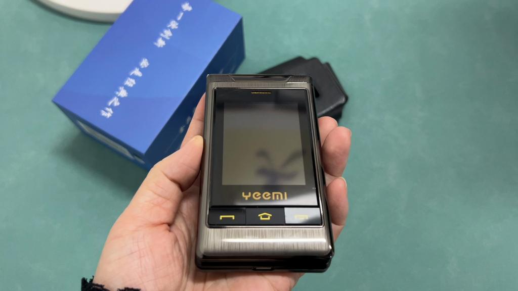 G10-1 Раскладной телефон 2,8 дюйма Однокнопочный вызов SOS 1800 мАч FM Bluetooth Большая клавиатура Большой голосовой 4G Кнопка сотовый телефон