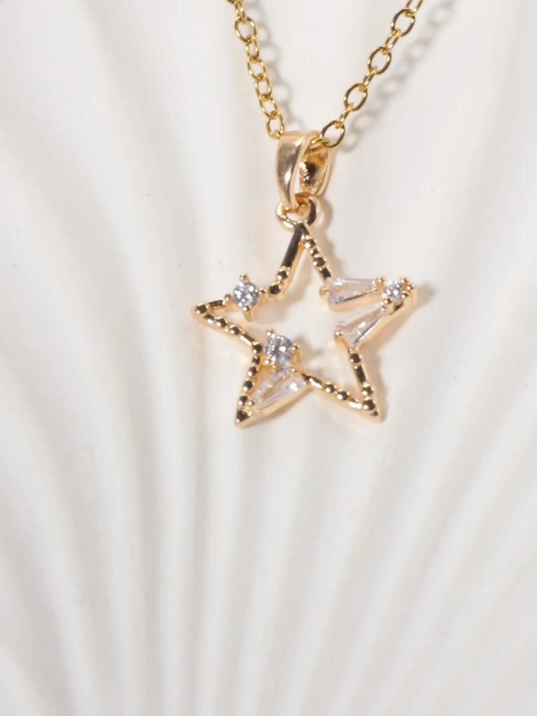 Star Shape Pendant Necklace for Women Fashion Golden Stainless Steel Clavicle Chain Wedding Party Daily Wear Jewelry Accessories