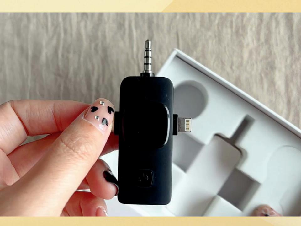 Masentek Wireless Lavalier Microphone, Recording And Amplification Device, One-To Suitable for Smartphones, Computers, And Cameras, 2 Mics