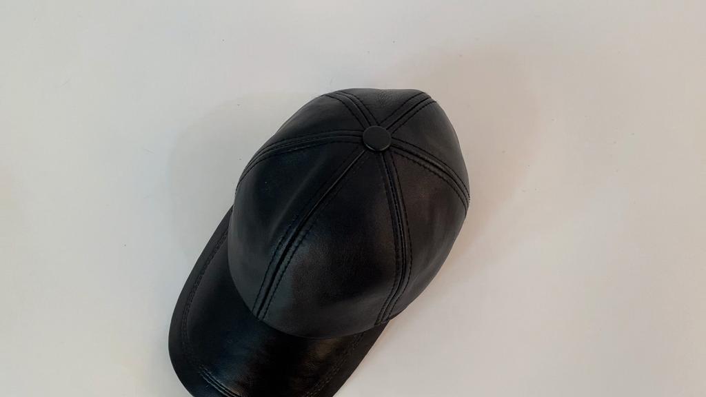 Men Real Sheepskin Leather Caps Male Casual Real Natural Sheep Skin Leather Baseball Hats New Fashion Fall Winter Leather Hat