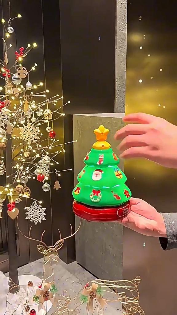 Игровой набор для создания мыльных пузырей в виде рождественской елки со светом и музыкой для праздничного развлечения