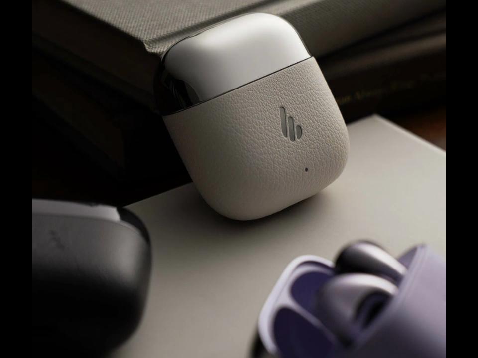 EDIFIER Wireless Bluetooth Earphones, Bluetooth V6.0, Spatial Sound, Translation Earphones, Purple