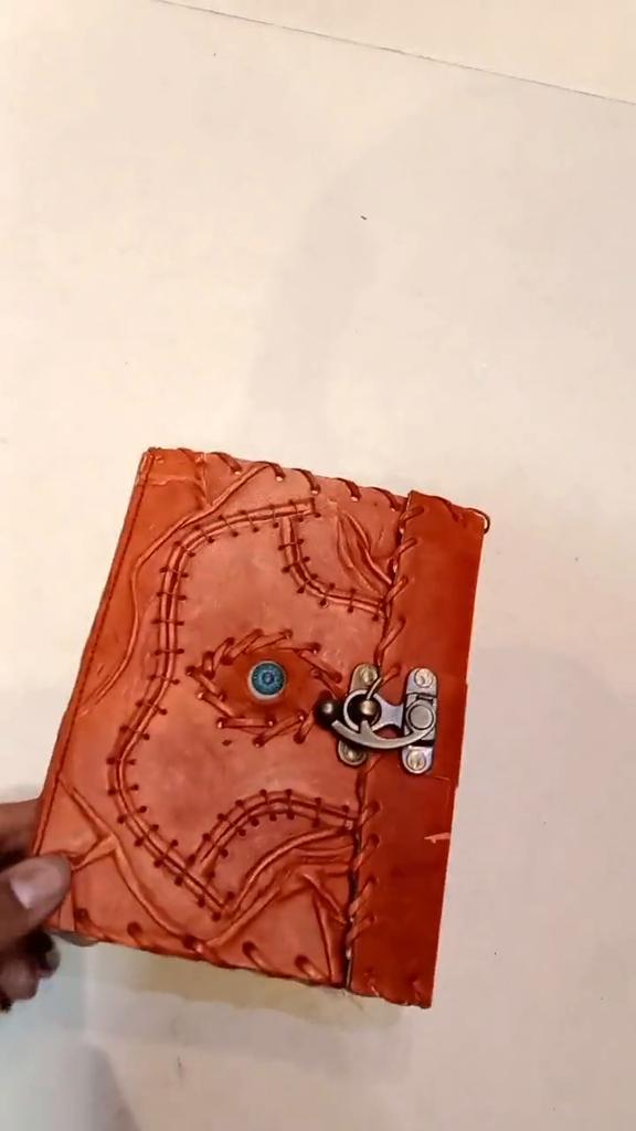 Винтажная элегантность: Кожаный дневник ручной работы на 200 страниц — 7 × 5 дюймов, высококачественный журнал для вневременной записи