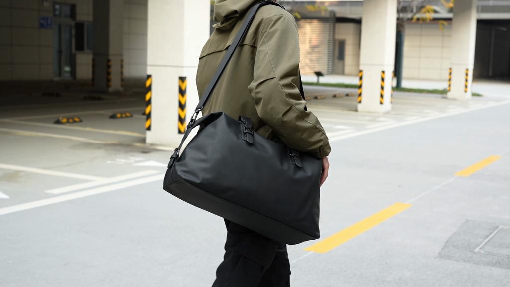 Travel Bag Men's Shoulder Crossbody Bag Handbag Large Capacity Fitness Sports