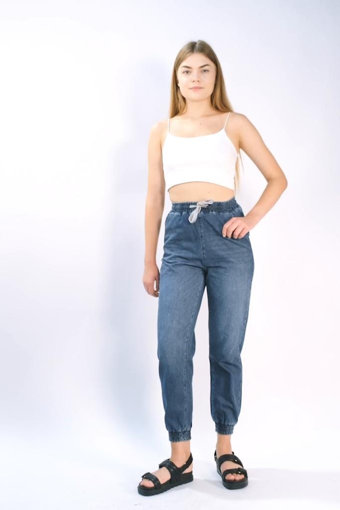 Женские эластичные брюки-джоггеры синего цвета