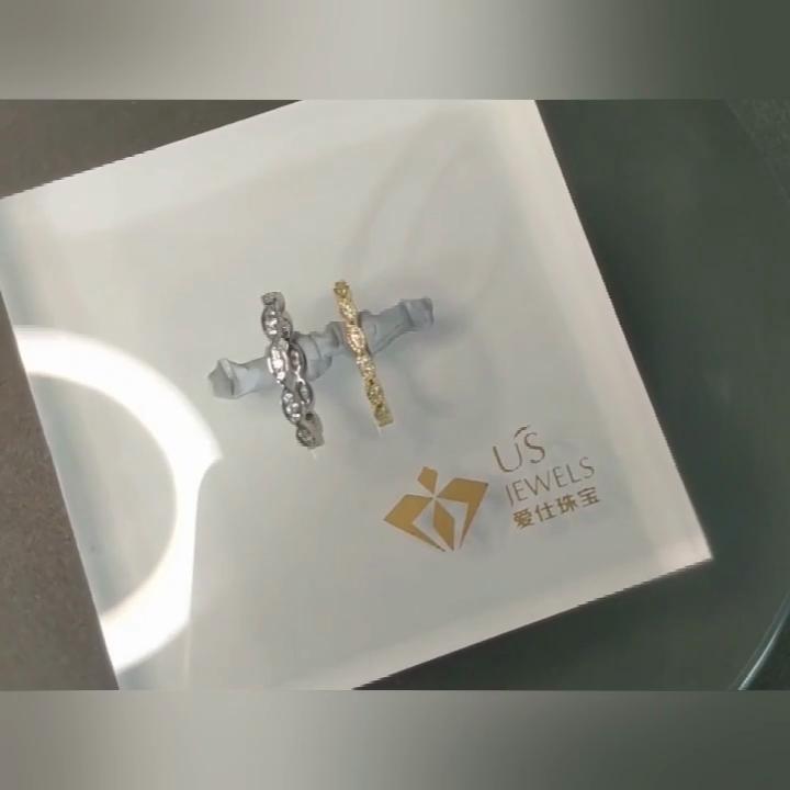 UMCHO. Оригинальное, женское, обручальное кольцо с кристаллами