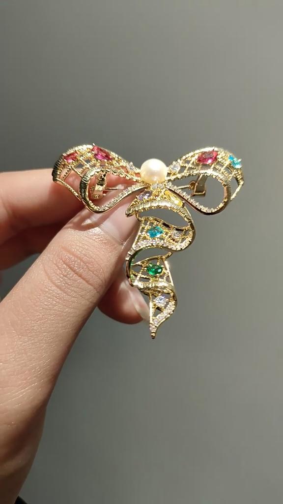 Senior Brooches Flower Leaf Brooch Pins for Women Suit Pendant Fashion Brooches Jewelry